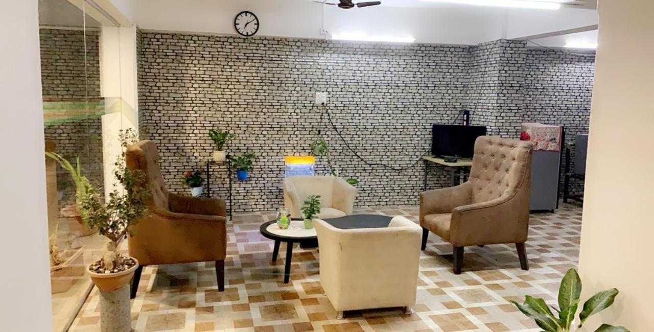 The Paradise Aundh Hotel Pune Bagian luar foto